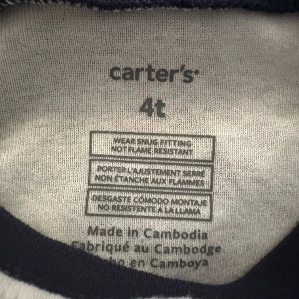Carters 4T boy pajama tops 2pcs
